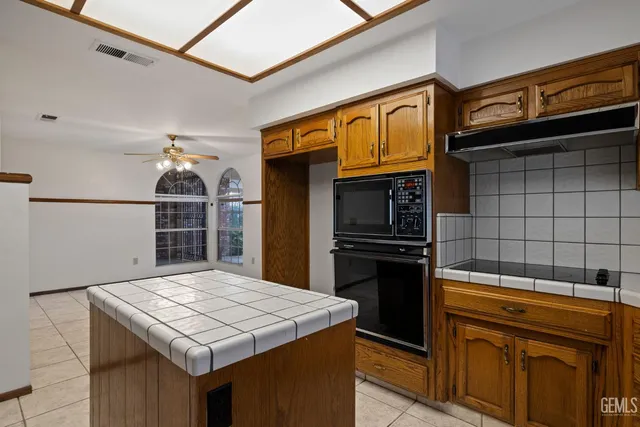 $525,000 | Undisclosed Address, Bakersfield, CA 93308