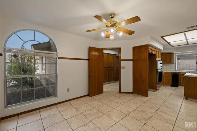 $525,000 | Undisclosed Address, Bakersfield, CA 93308