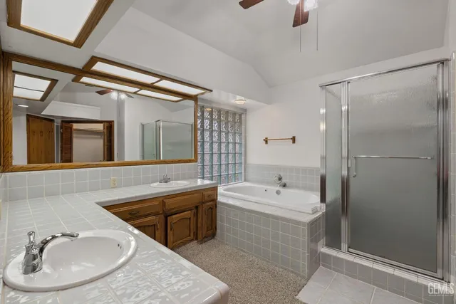 $525,000 | Undisclosed Address, Bakersfield, CA 93308