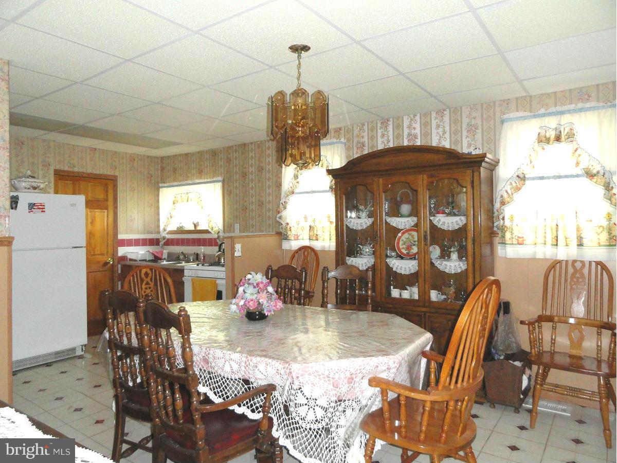 5504 Morello Road Baltimore, MD 21214 - Photo 7 of 24 Huge 19 x 12 Eat In Kitchen Note the Floods of