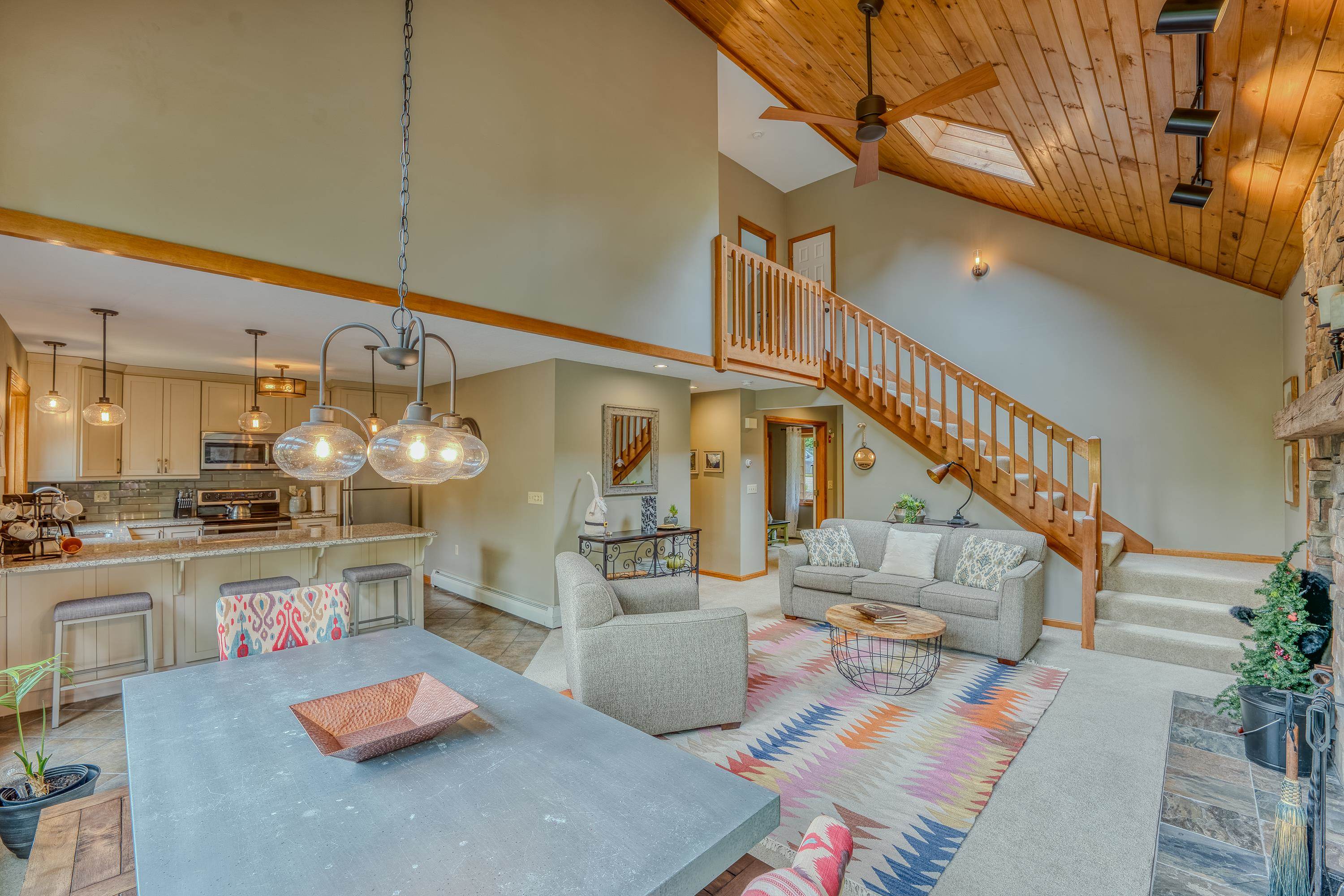 423 Hannah Loop, Unit 91 Carroll, NH 03595 - Photo 6 of 27 Gallery Image 6