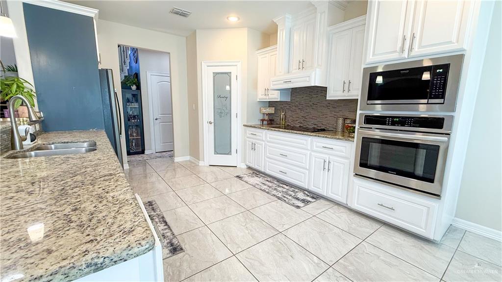 1904 Ridgeway Circle Edinburg, TX 78542 - Photo 7 of 32