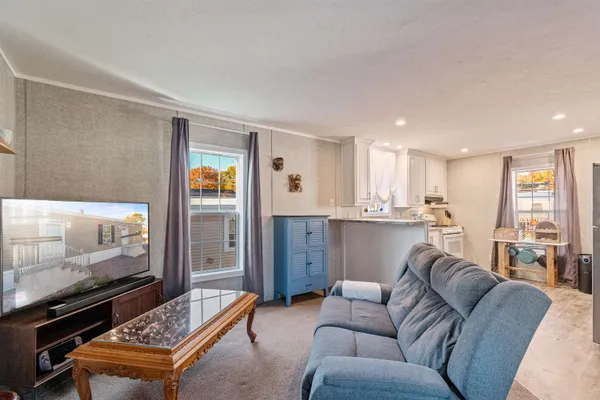 $124,900 | 37 Avenue C, Burlington, VT 05408