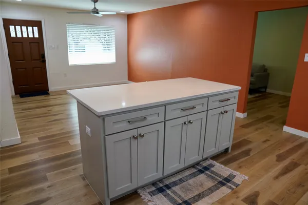 $479,000 | 204 Chippendale Avenue, Austin, TX 78745