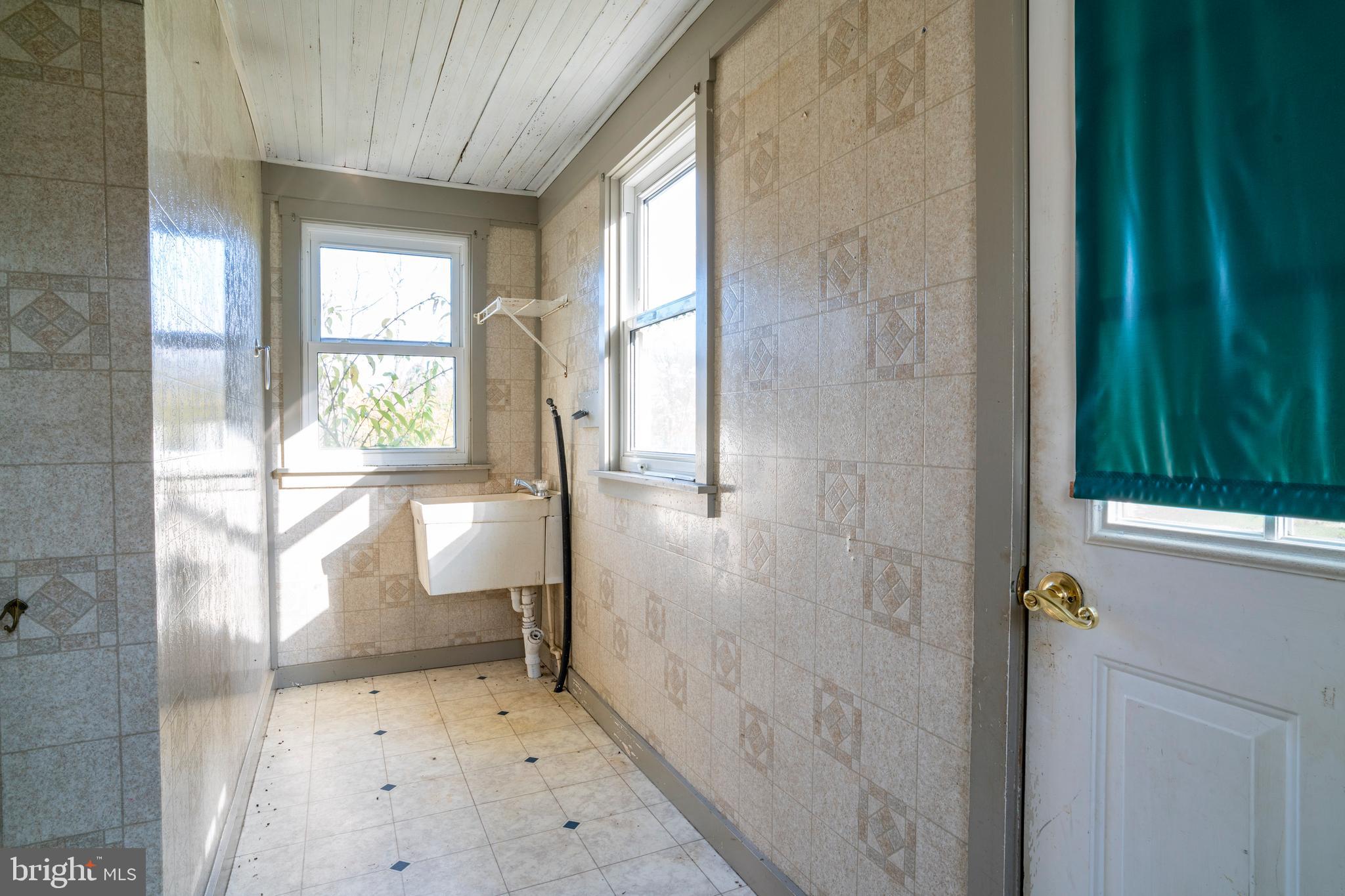250 East Meadow Valley Road Lititz, PA 17543 - Photo 34 of 51 Gallery Image 34