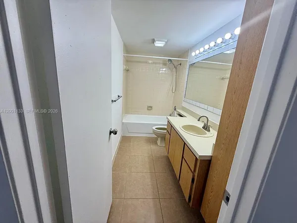 $2,195 | 528 Green Springs Place, Unit 528, West Palm Beach, FL 33409