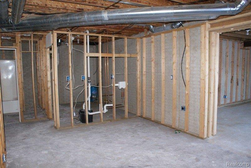 5189 5 Lakes Road North Branch, MI 48461 - Photo 23 of 23 DSC07028.JPG
