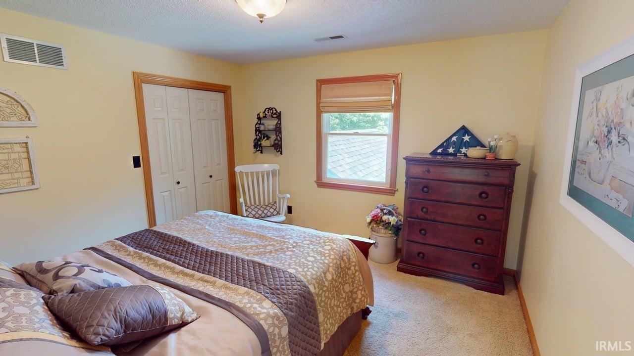1332 Cobblestone Road Jasper, IN 47546 - Photo 18 of 36