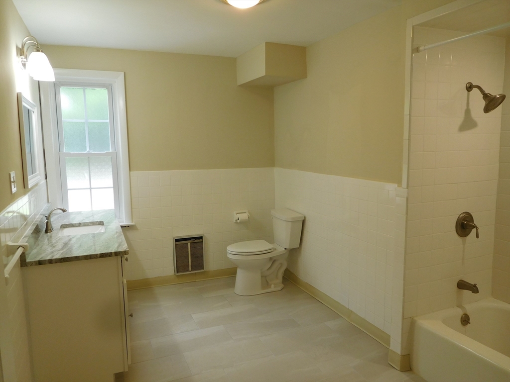 80 Carmel Road, Unit 5 Andover, MA 01810 - Photo 5 of 13