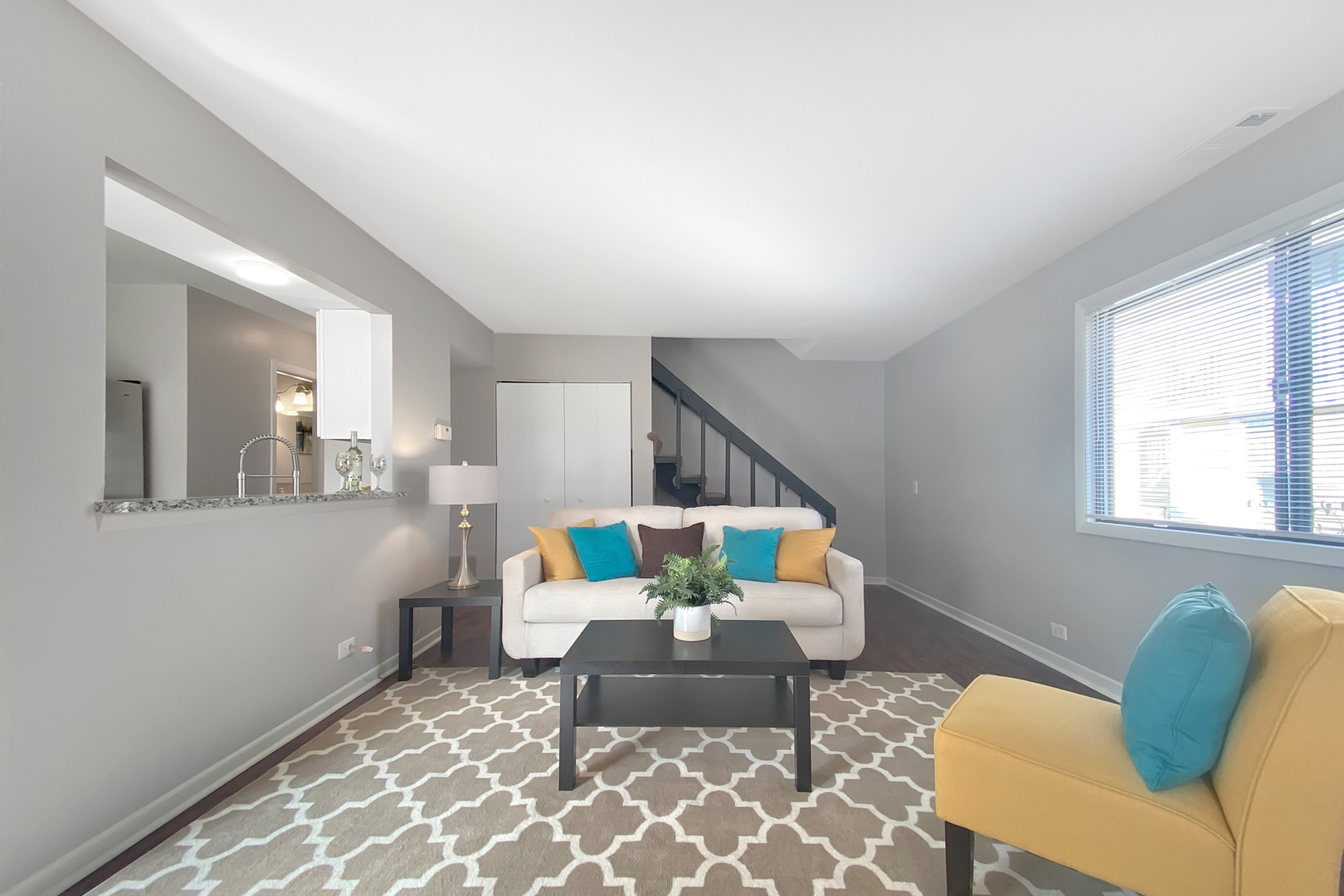 705 Sunfish Schaumburg, IL 60194 - Photo 6 of 21
