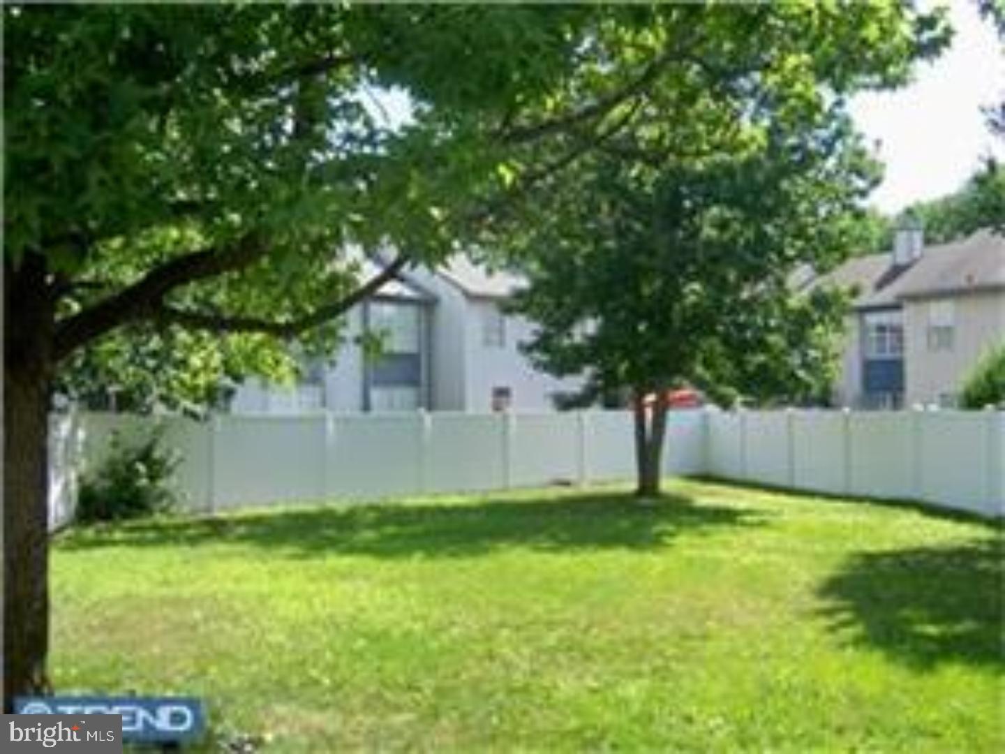 128 Crossing Way Lindenwold, NJ 08021 - Photo 3 of 15