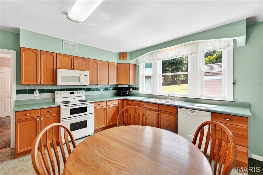 4636 Gravois Road House Springs, MO 63051 - Photo 7 of 45