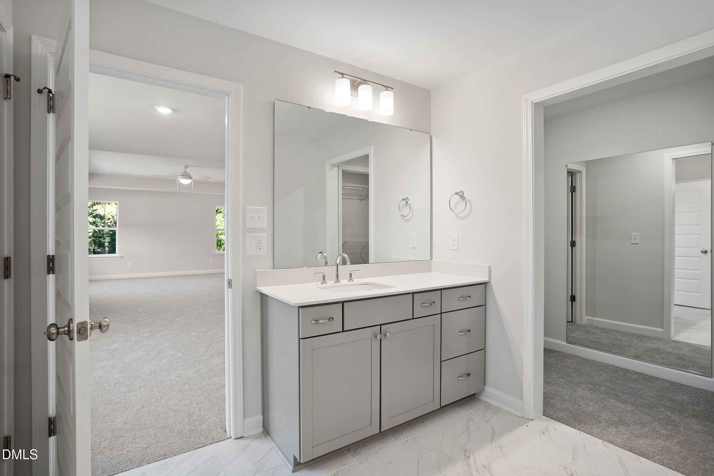 347 Augusta Pond Way, Unit 177 Raleigh, NC 27603 - Photo 28 of 47 Primary Bathroom