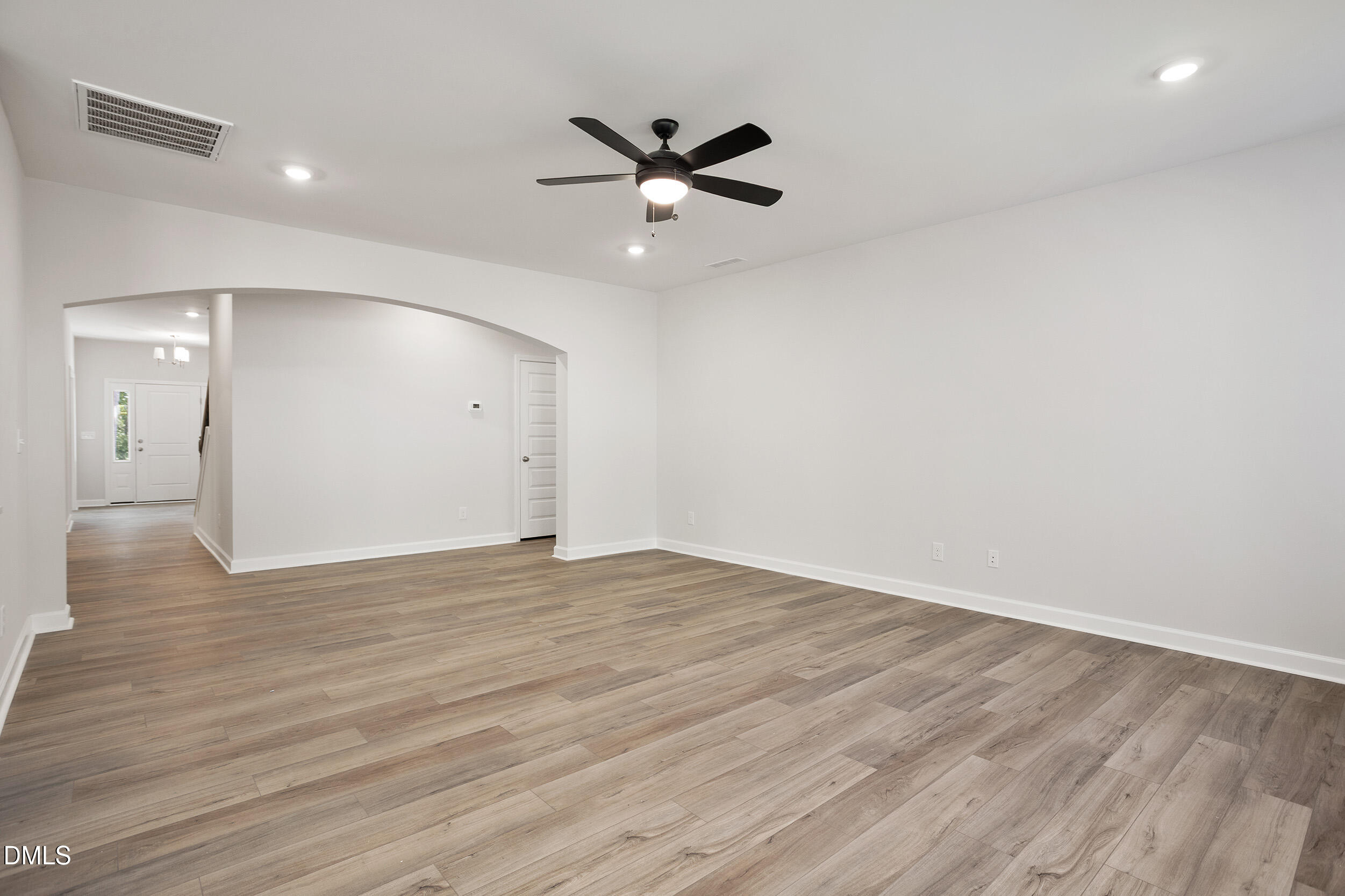347 Augusta Pond Way, Unit 177 Raleigh, NC 27603 - Photo 8 of 47 Living Room