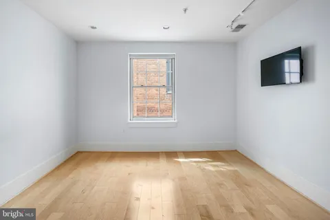 $425,000 | 2818 Connecticut Avenue Northwest, Unit 14, Washington, DC 20008
