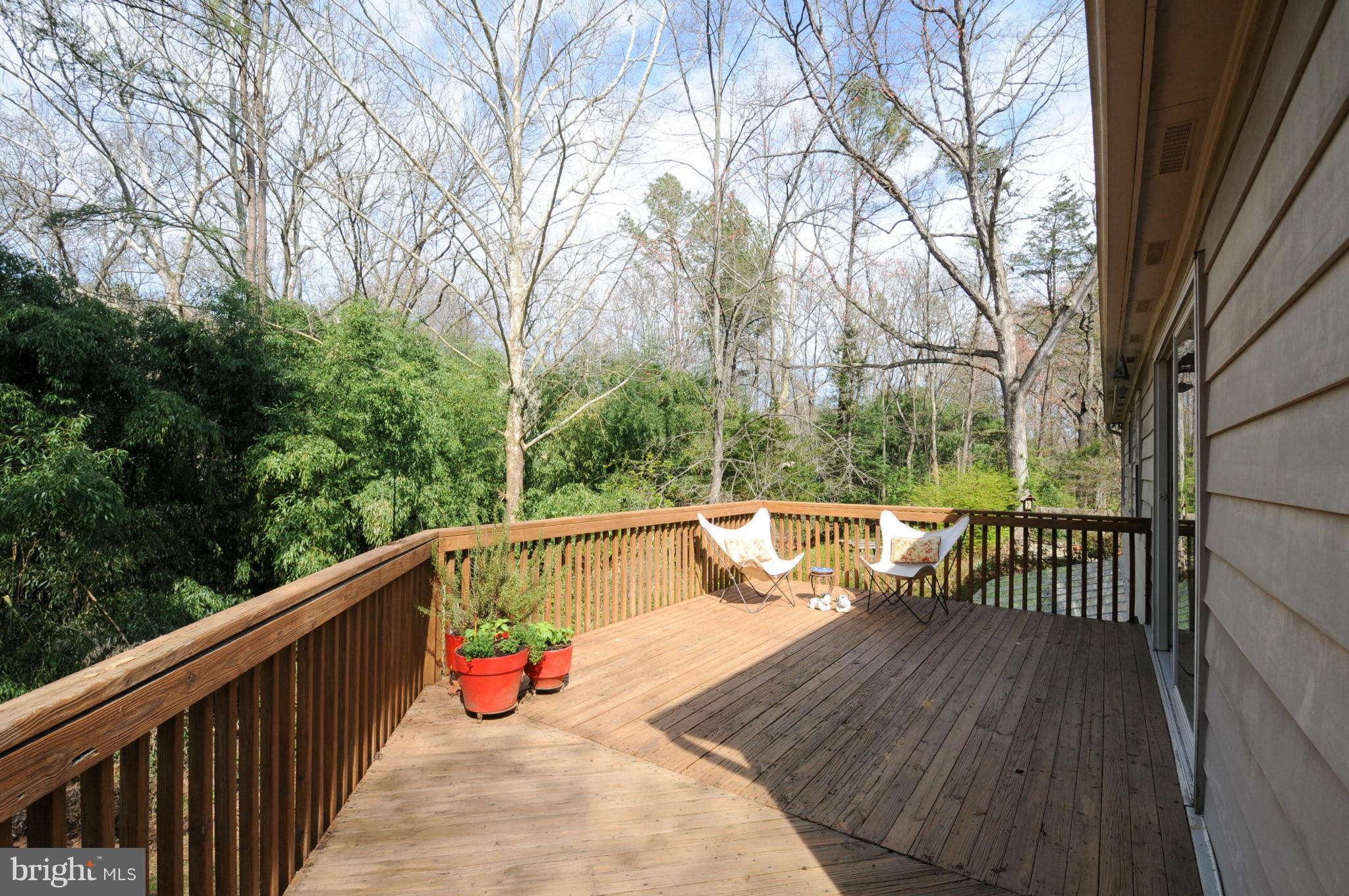 10814 Hunt Club Road Reston, VA 20190 - Photo 17 of 30 Exterior (General)