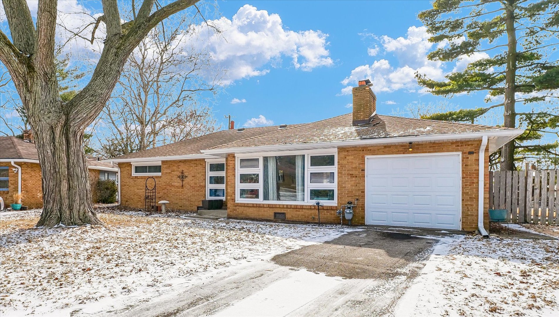 8 Normandy Place Champaign, IL 61821 - Photo 1 of 34 Gallery Image 1