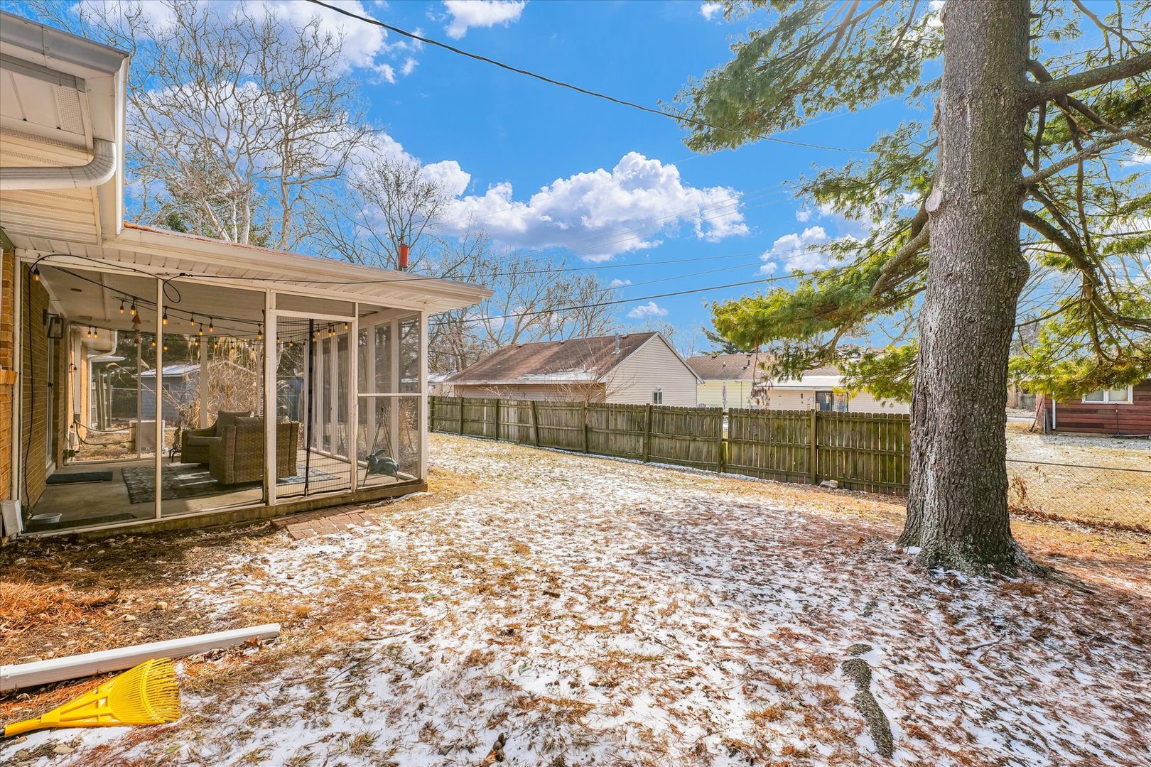 8 Normandy Place Champaign, IL 61821 - Photo 27 of 34 Gallery Image 27