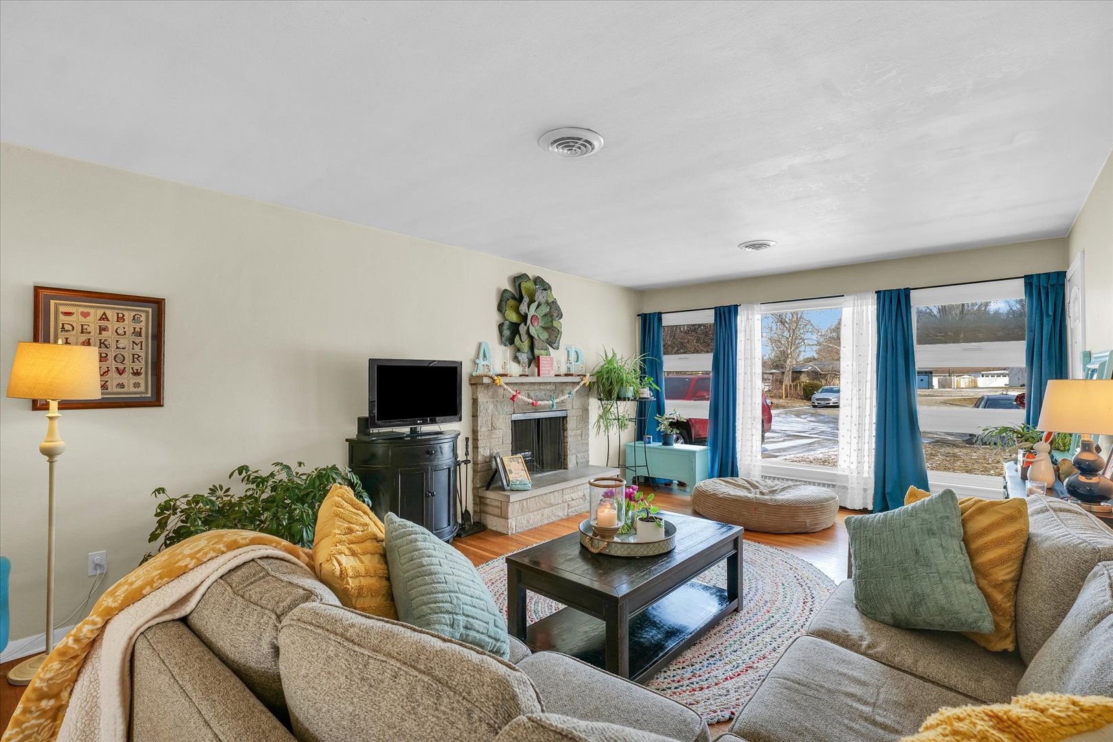 8 Normandy Place Champaign, IL 61821 - Photo 9 of 34 Gallery Image 9