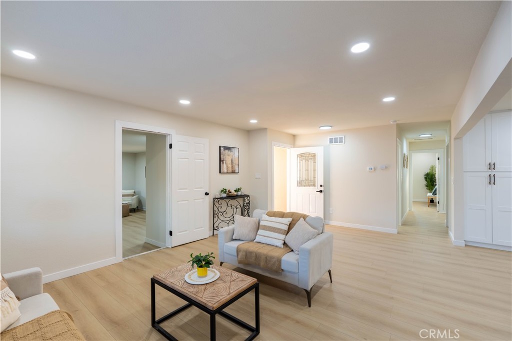 8584 Camelia Drive Riverside, CA 92504 - Photo 9 of 23