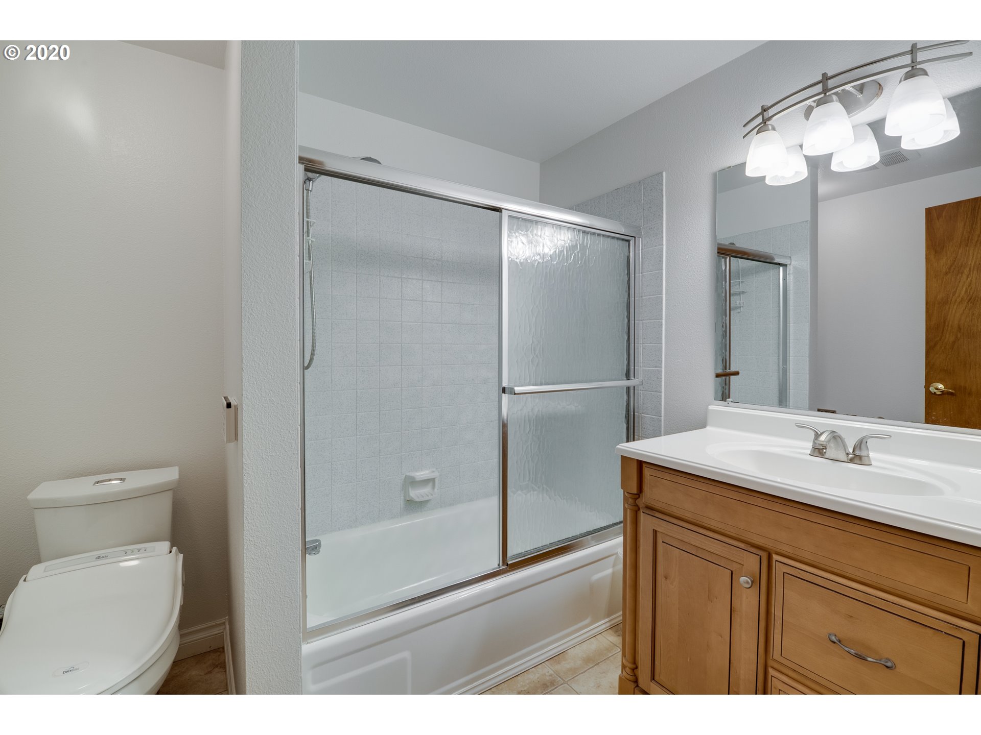 10130 Southwest Kent Place Tigard, OR 97224 - Photo 19 of 32 Gallery Image 19