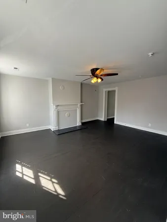 $2,000 | 510 Caroline Street, Unit B, Fredericksburg, VA 22401