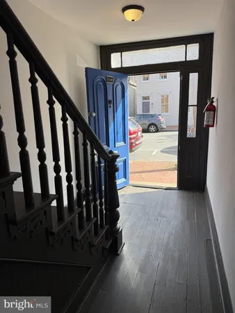 $2,000 | 510 Caroline Street, Unit B, Fredericksburg, VA 22401