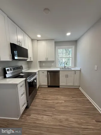 $2,000 | 510 Caroline Street, Unit B, Fredericksburg, VA 22401