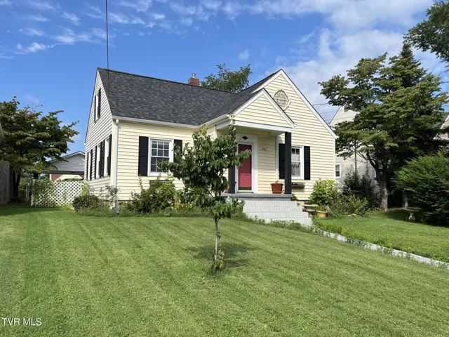 $227,000 | 420 Douglas Street, Bristol, VA 24201