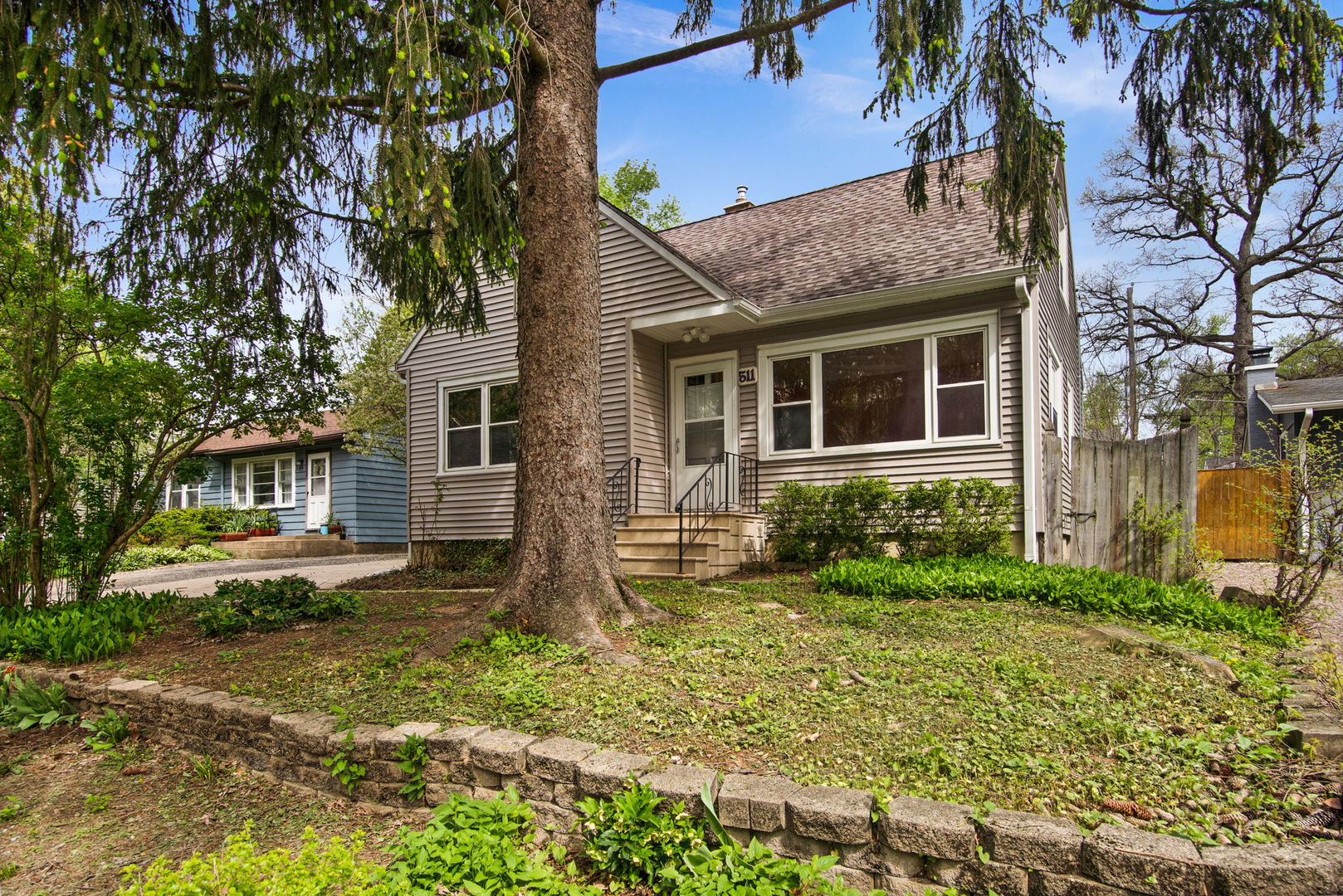 511 Elm Avenue Geneva, IL 60134 - Photo 2 of 29
