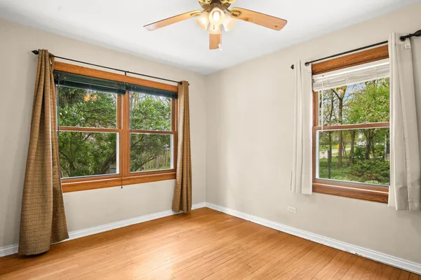 $299,900 | 511 Elm Avenue, Geneva, IL 60134