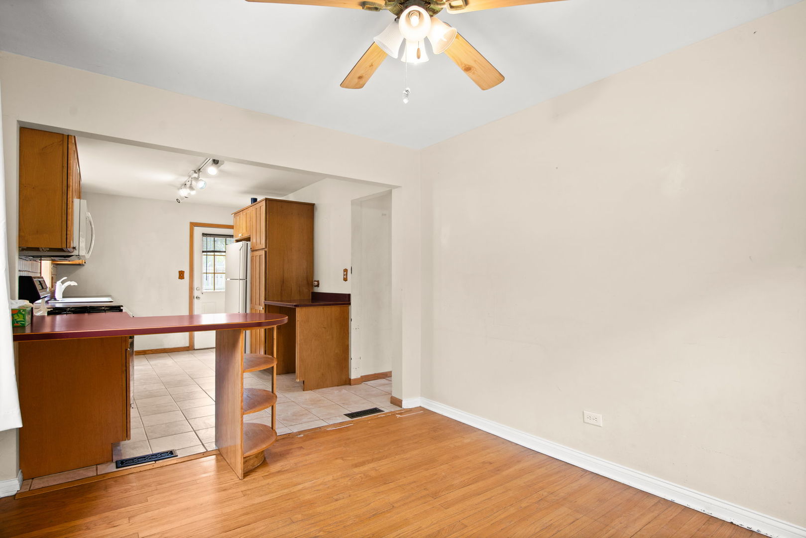 511 Elm Avenue Geneva, IL 60134 - Photo 9 of 29