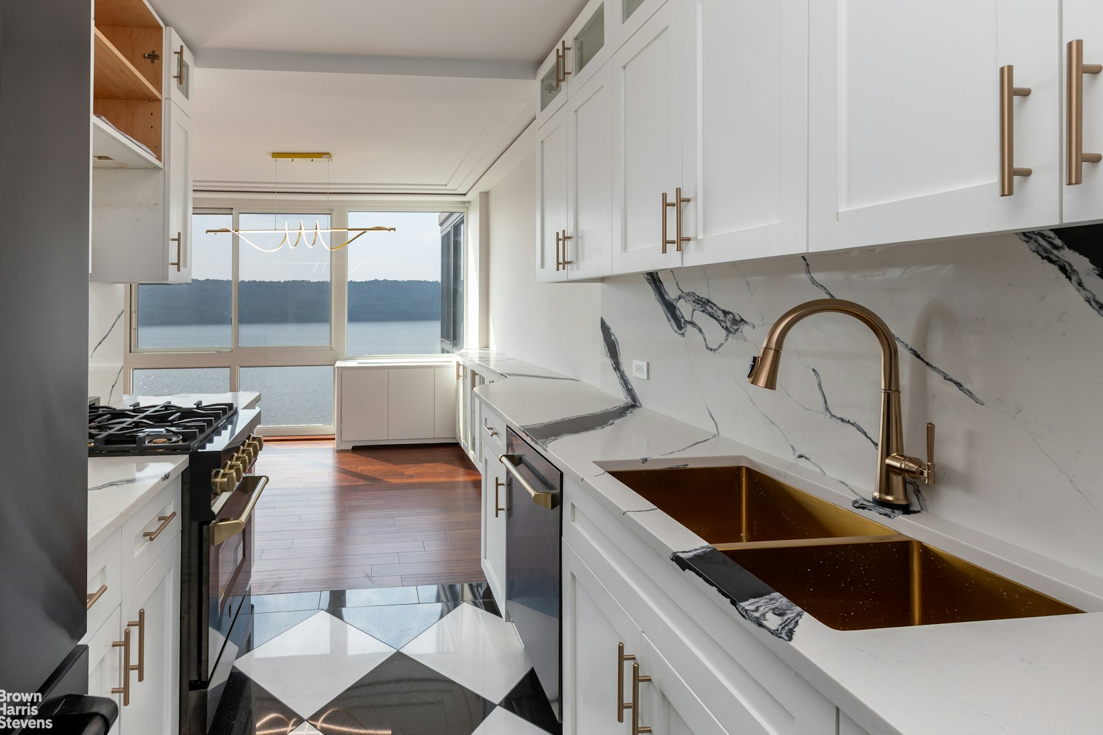 2521 Palisade Avenue, Unit 6A Bronx, NY 10463 - Photo 12 of 23