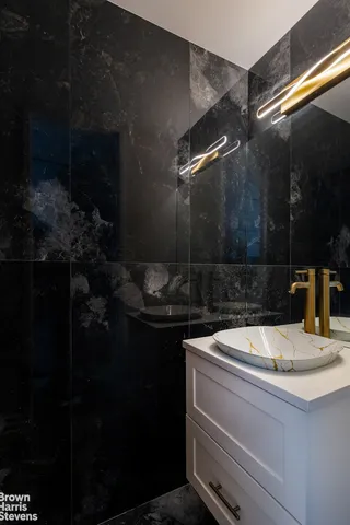 $1,300,000 | 2521 Palisade Avenue, Unit 6A | Spuyten Duyvil