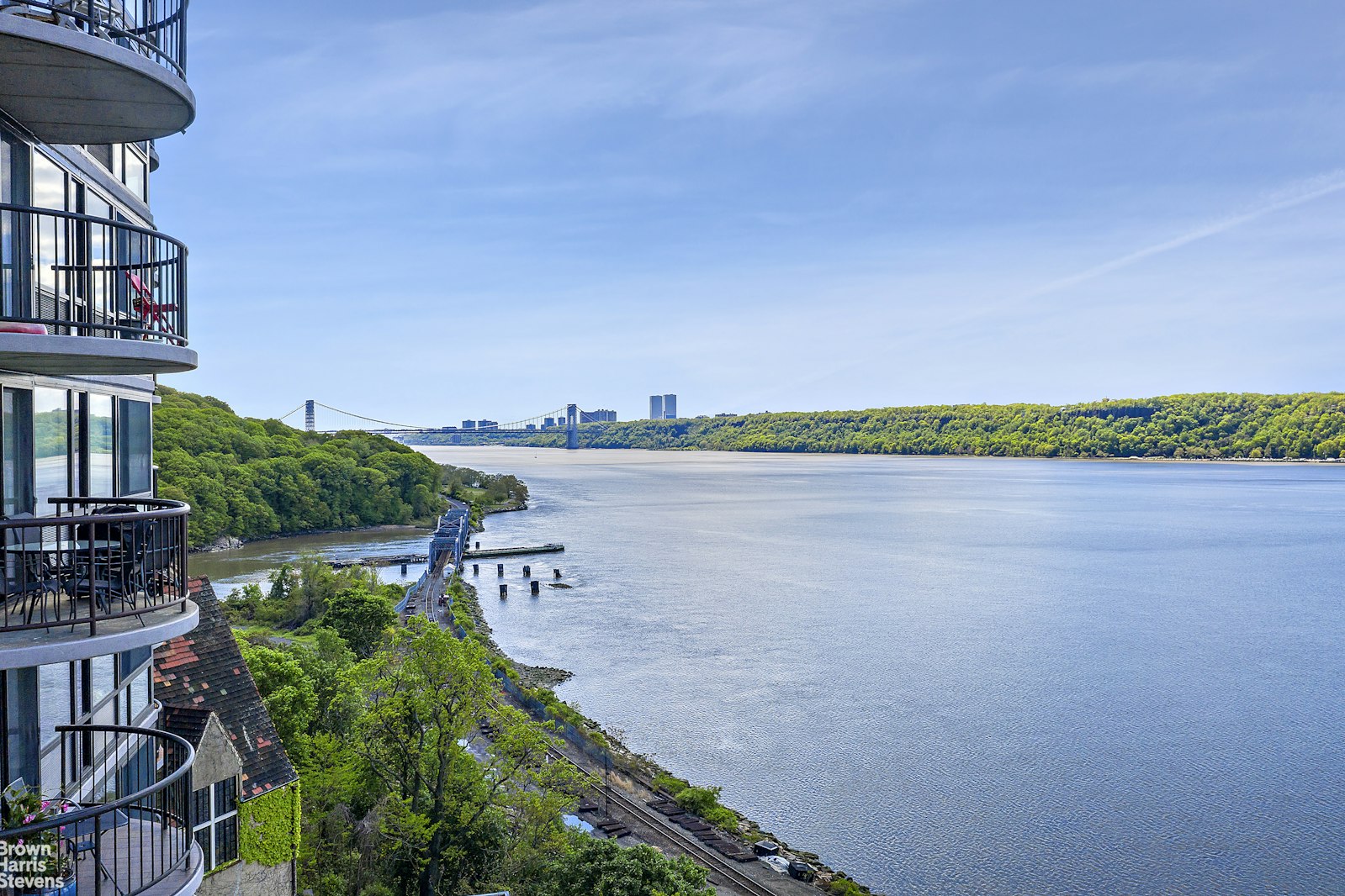 2521 Palisade Avenue, Unit 6A Bronx, NY 10463 - Photo 3 of 23