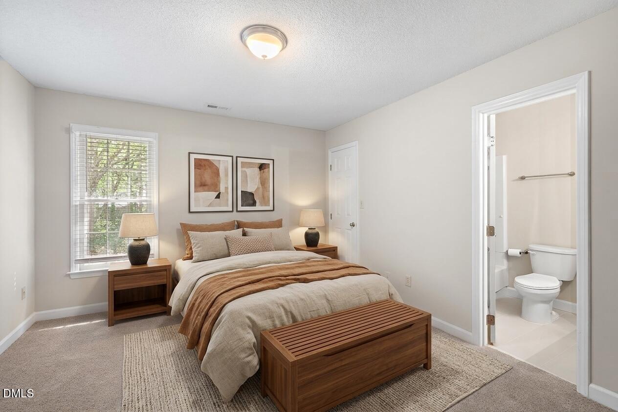 4545 Hershey Court Raleigh, NC 27613 - Photo 31 of 53 Transitional_Warmth_Style bed hersey
