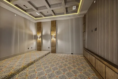 $6,495,000 | 318 Knipp Road, Houston, TX 77024