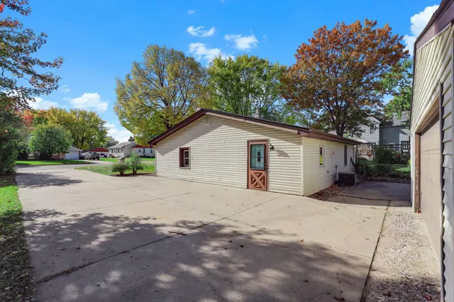 $249,900 | 1313 11th Avenue, St. Paul Park, MN 55071