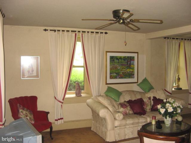 1035 Prospect Road Columbia, PA 17512 - Photo 3 of 6 Gallery Image 3
