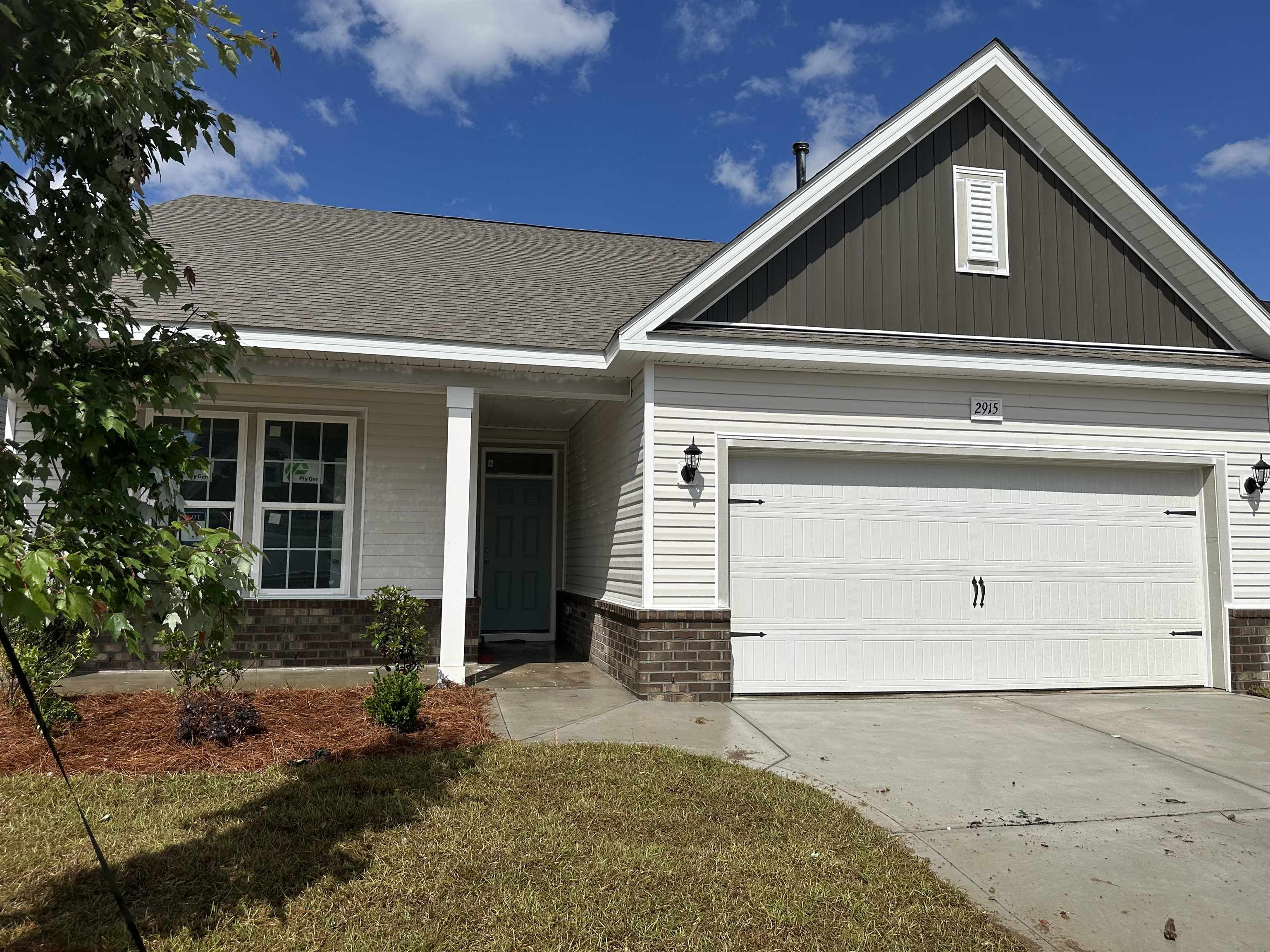2915 Spain Lane Conway, SC 29527 - Photo 2 of 28