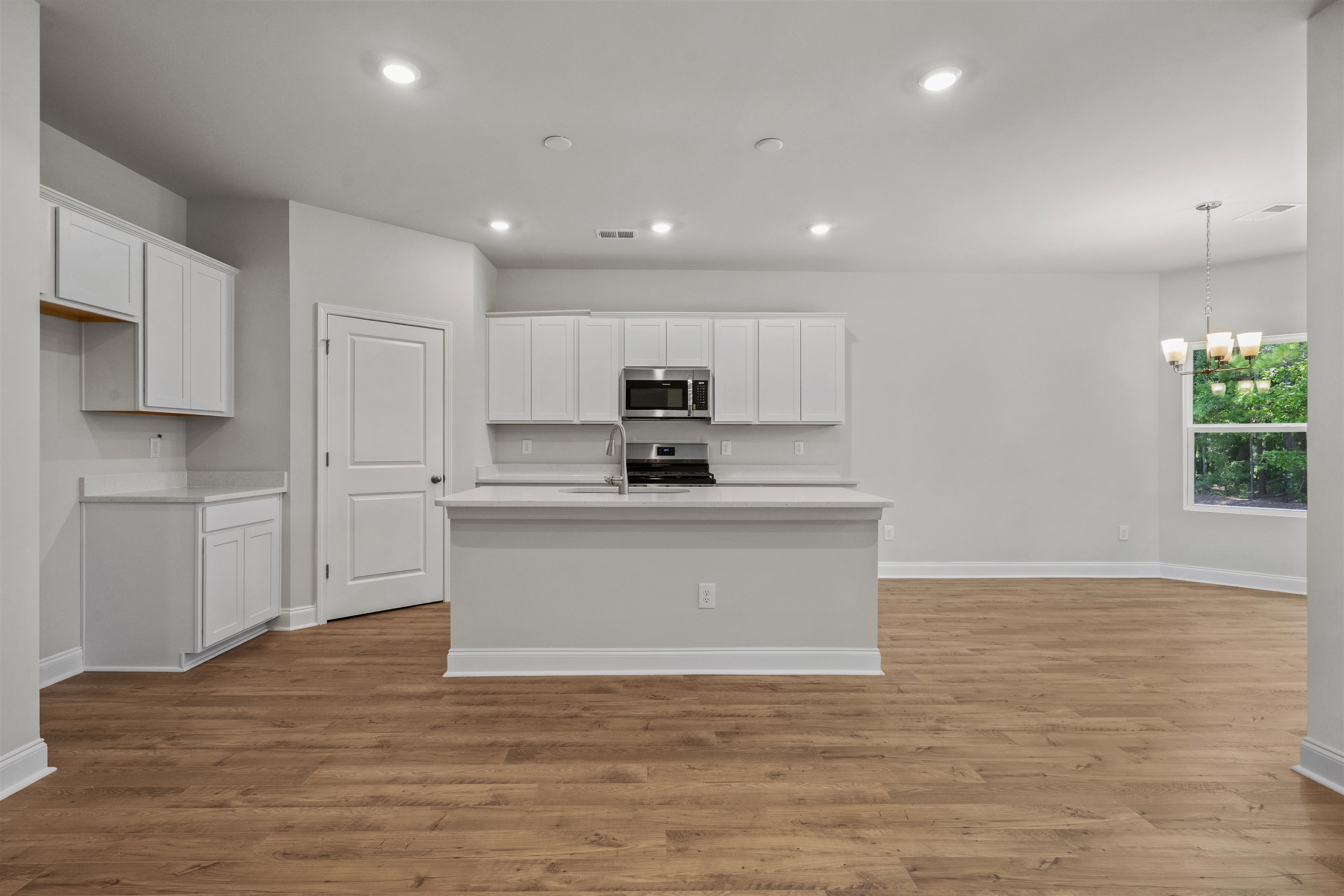 2915 Spain Lane Conway, SC 29527 - Photo 8 of 28