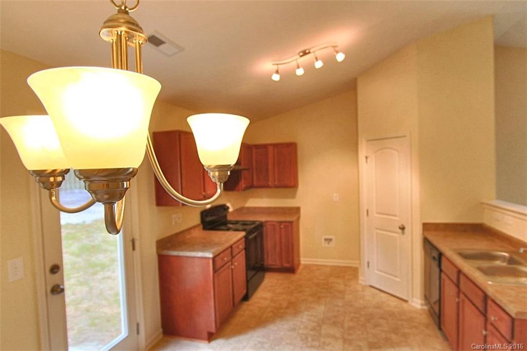 6848 Ridge Lane Road, Unit 3A Charlotte, NC 28262 - Photo 7 of 20 Gallery Image 7