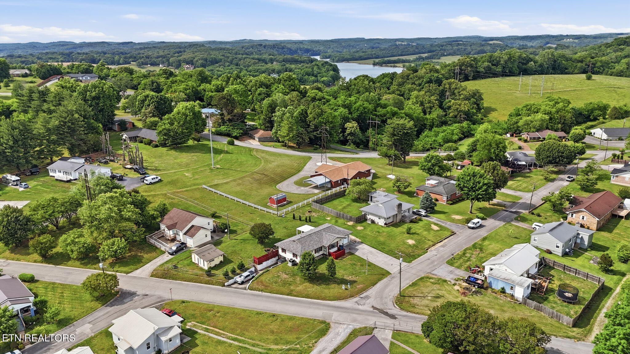 708 Rio-Vista Drive Loudon, TN 37774 - Photo 3 of 53 Drone 1