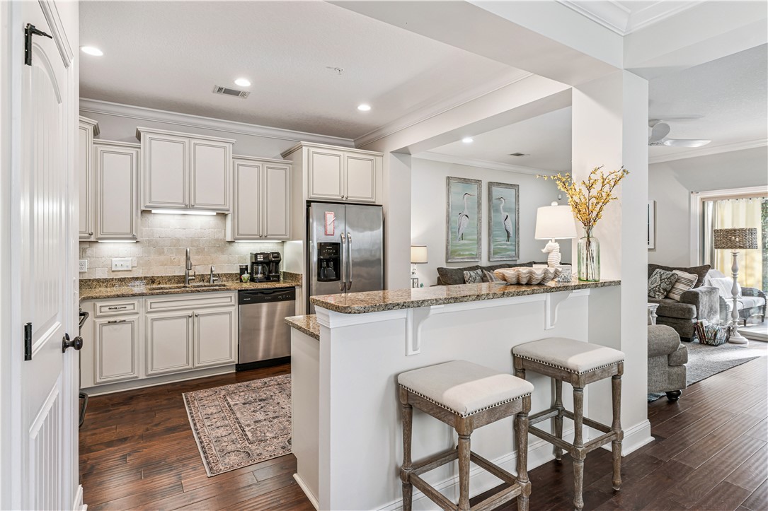 1901 Mariners Circle St. Simons Island, GA 31522 - Photo 4 of 28