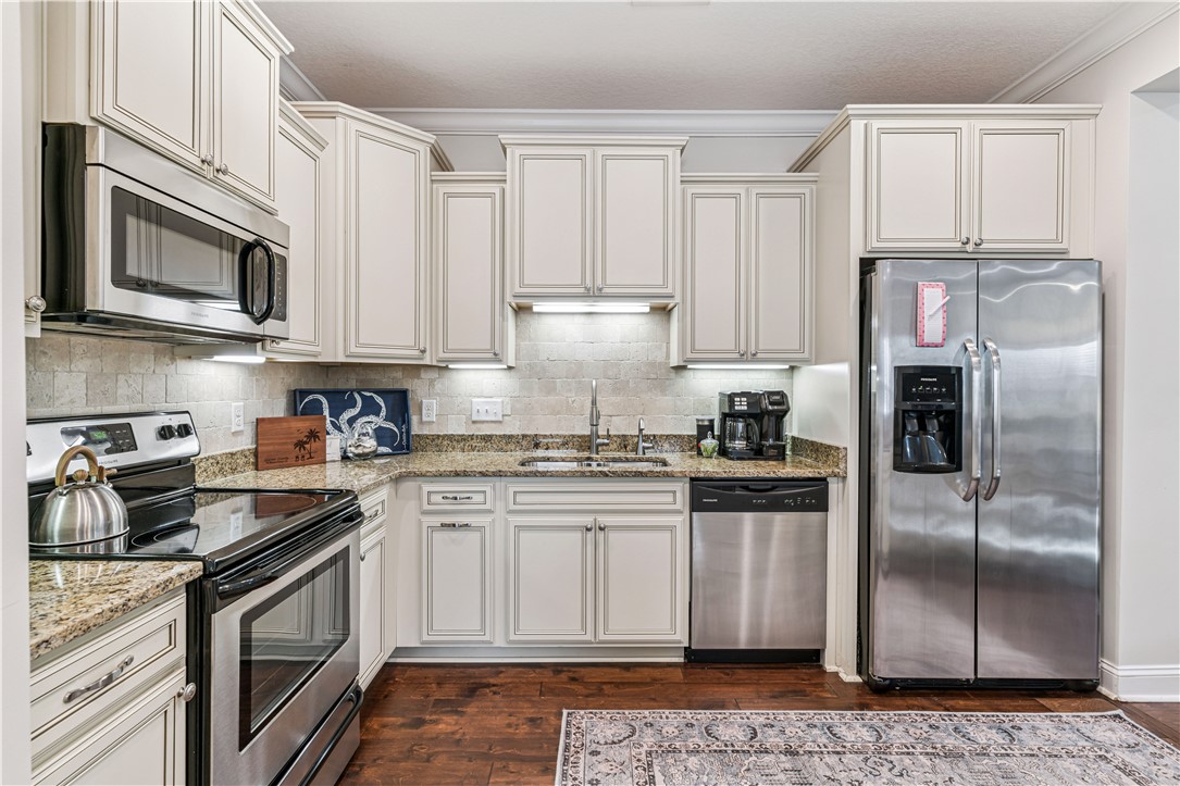 1901 Mariners Circle St. Simons Island, GA 31522 - Photo 10 of 28