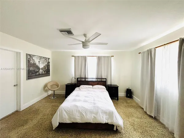 $2,000 | Sunray East, North Miami Beach, FL 33162