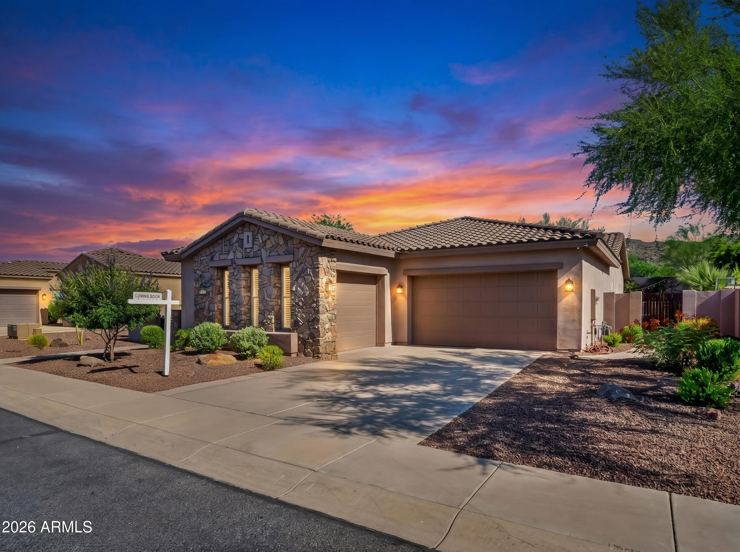 1915 East Latona Road Phoenix, AZ 85042 - Photo 1 of 48