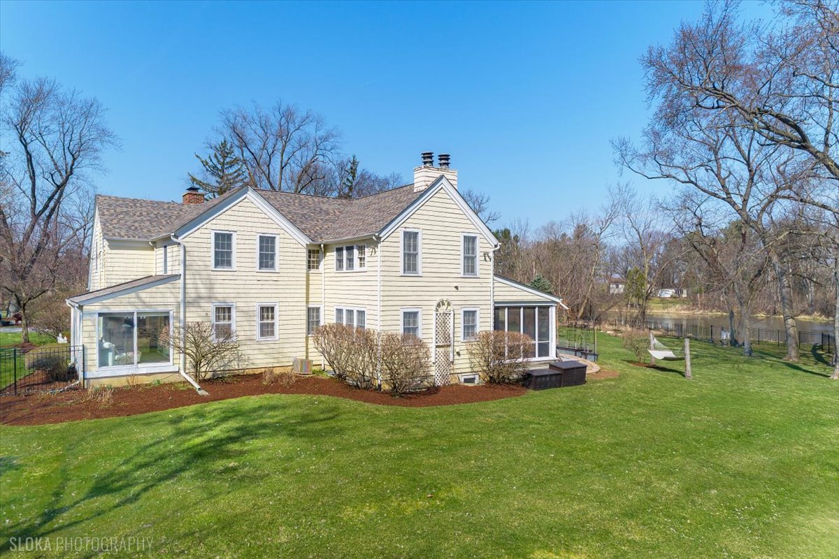 26048 West Cuba Road Barrington, IL 60010 - Photo 2 of 68