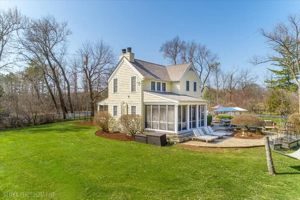 $949,000 | 26048 West Cuba Road, Barrington, IL 60010