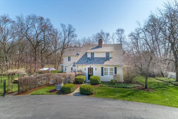 $949,000 | 26048 West Cuba Road, Barrington, IL 60010
